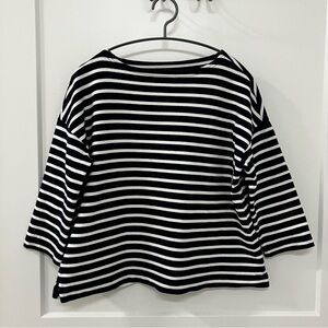MUJI Classic Navy and White Striped Women's Top (Japan ver)